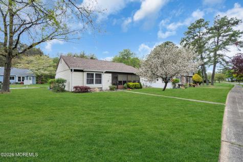 684A Friar Court Manchester NJ 08759