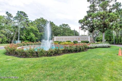 684A Friar Court Manchester NJ 08759