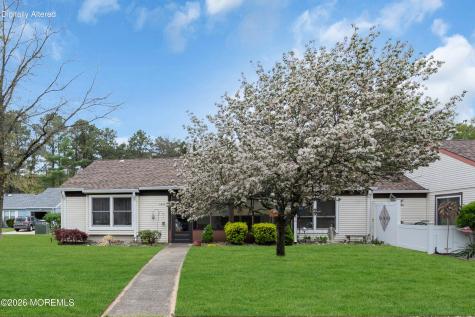 684A Friar Court Manchester NJ 08759