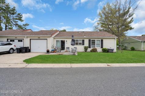 684A Friar Court Manchester NJ 08759