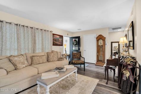 684A Friar Court Manchester NJ 08759