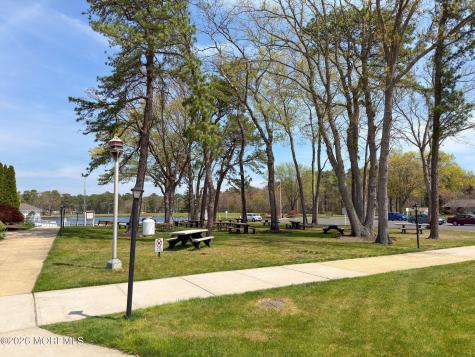 167A Huntington Drive Lakewood NJ 08701