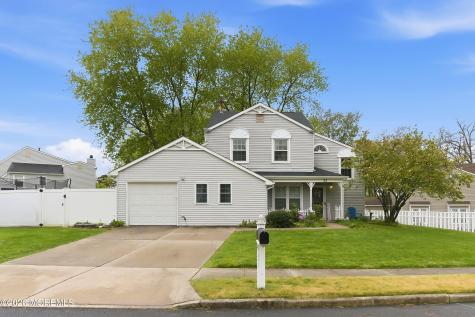 22 Bunker Hill Drive Howell NJ 07731