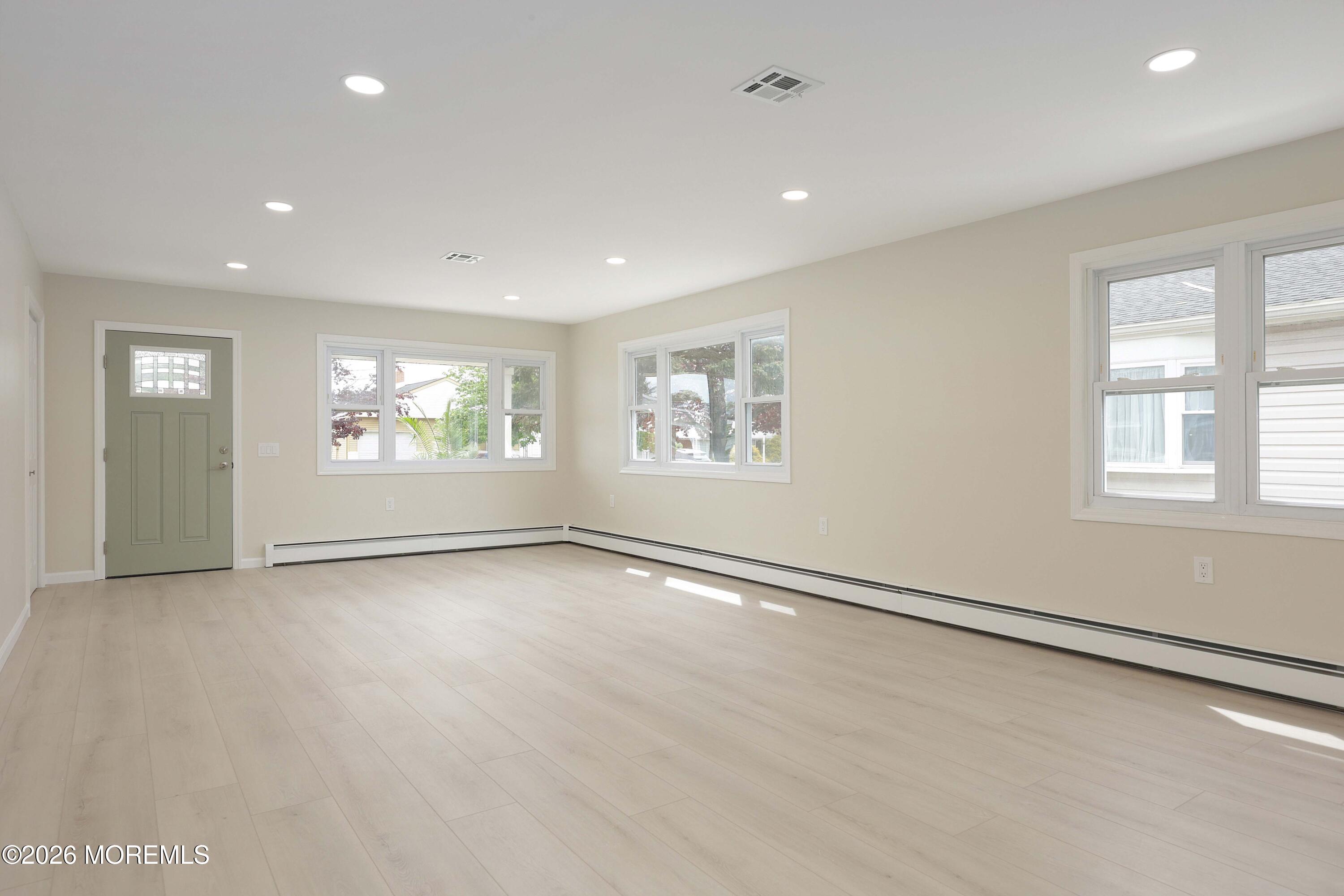 289 Costa Mesa Drive Toms River NJ 08757