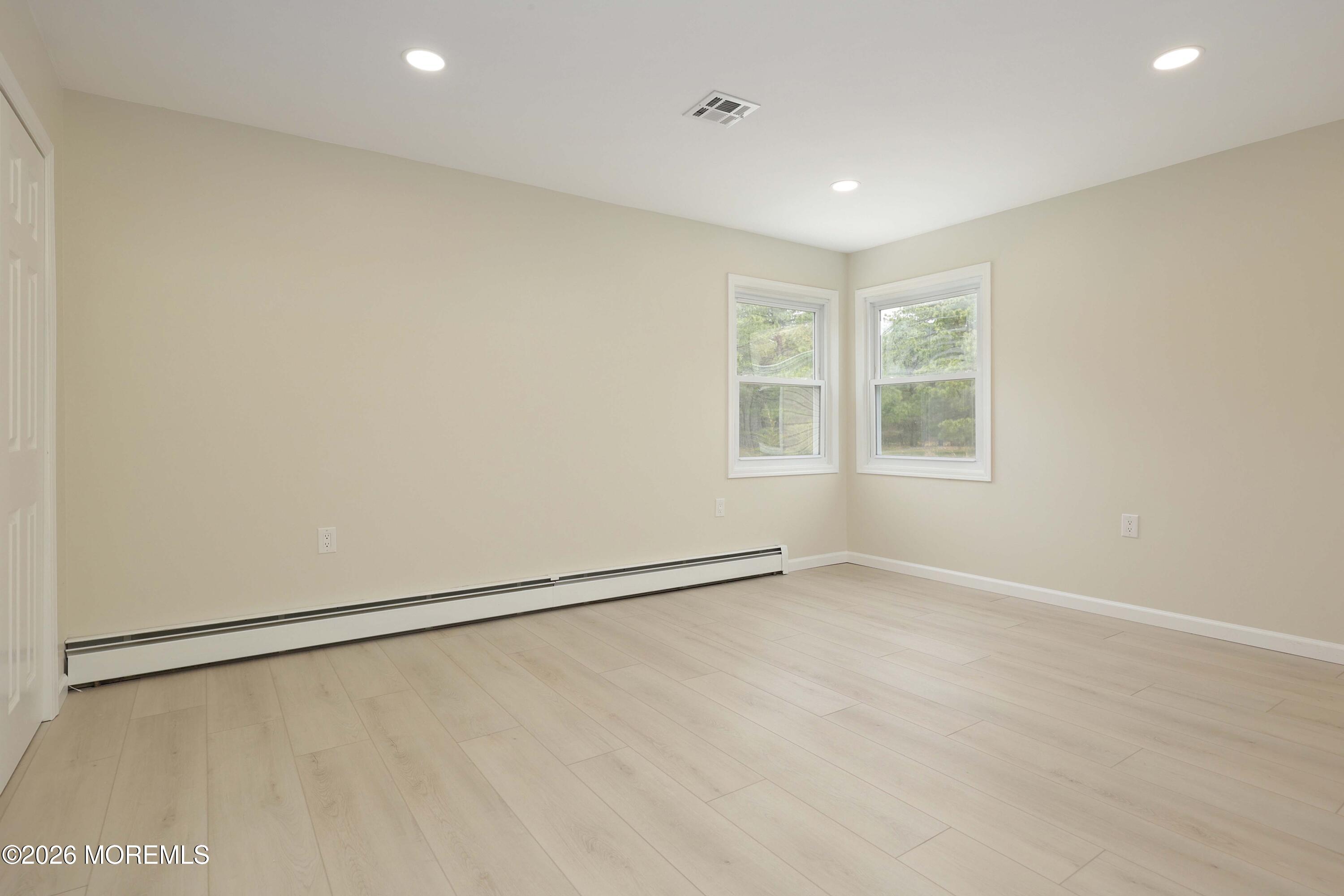 289 Costa Mesa Drive Toms River NJ 08757