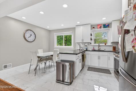 618 Illinois Avenue Brick NJ 08724