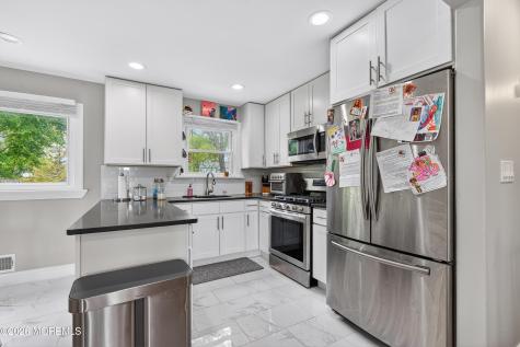 618 Illinois Avenue Brick NJ 08724