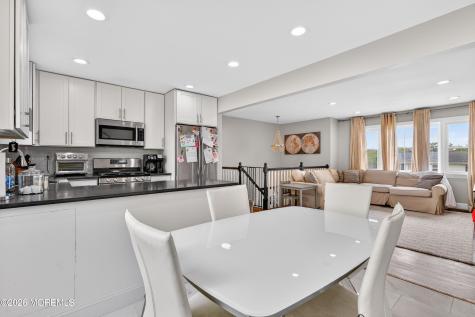 618 Illinois Avenue Brick NJ 08724