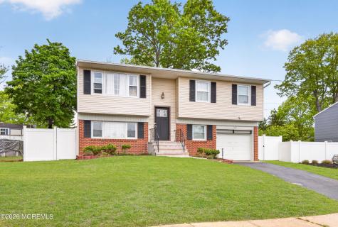 618 Illinois Avenue Brick NJ 08724
