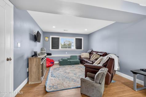 618 Illinois Avenue Brick NJ 08724