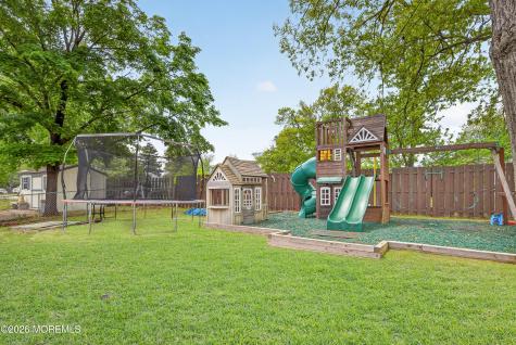 618 Illinois Avenue Brick NJ 08724