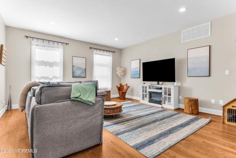 48 Cowart Avenue Manasquan NJ 08736