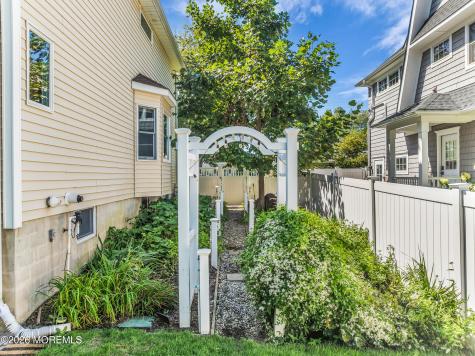 48 Cowart Avenue Manasquan NJ 08736