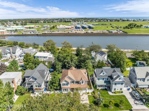 48 Cowart Avenue Manasquan NJ 08736