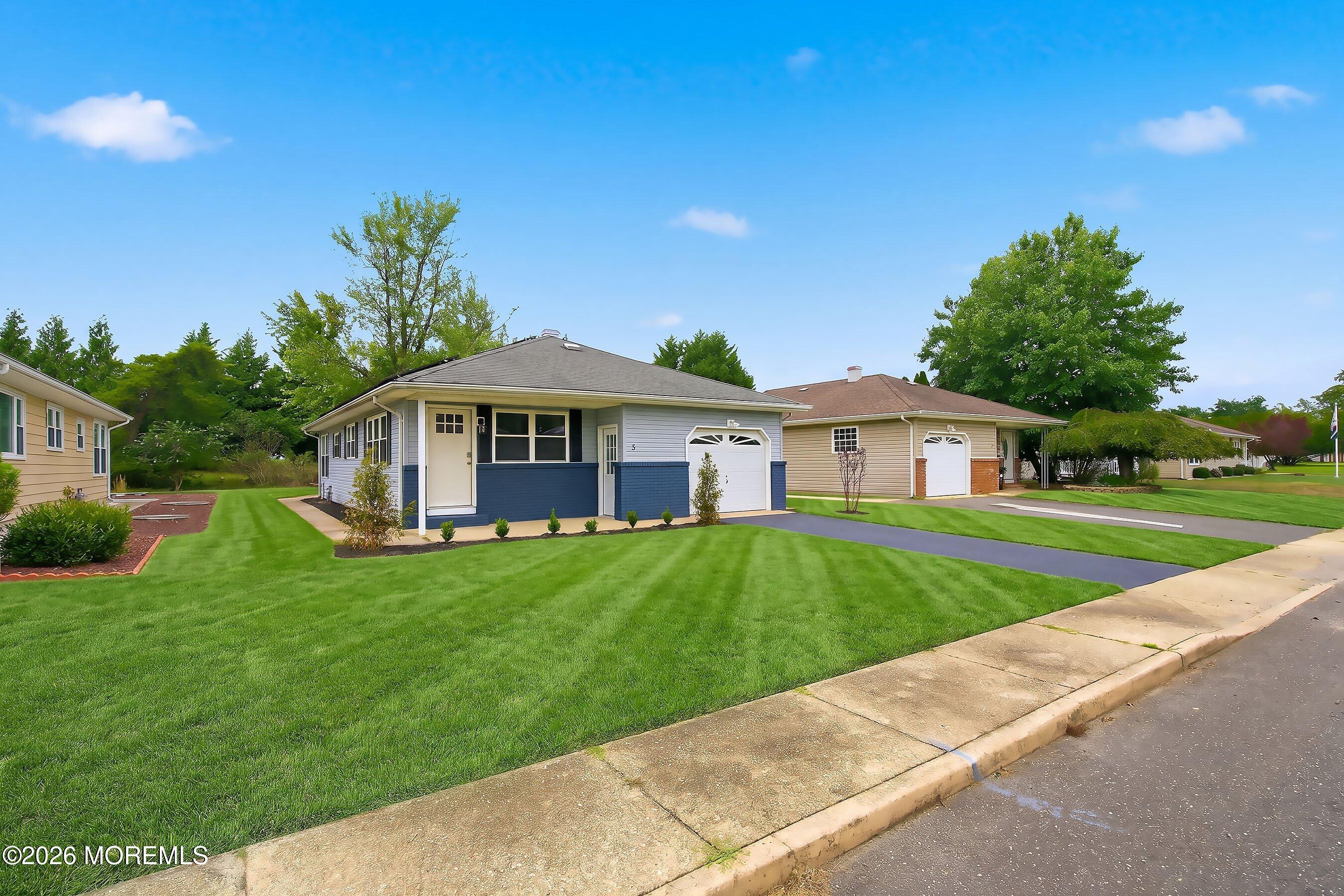 5 Le Lamentin Drive Toms River NJ 08757