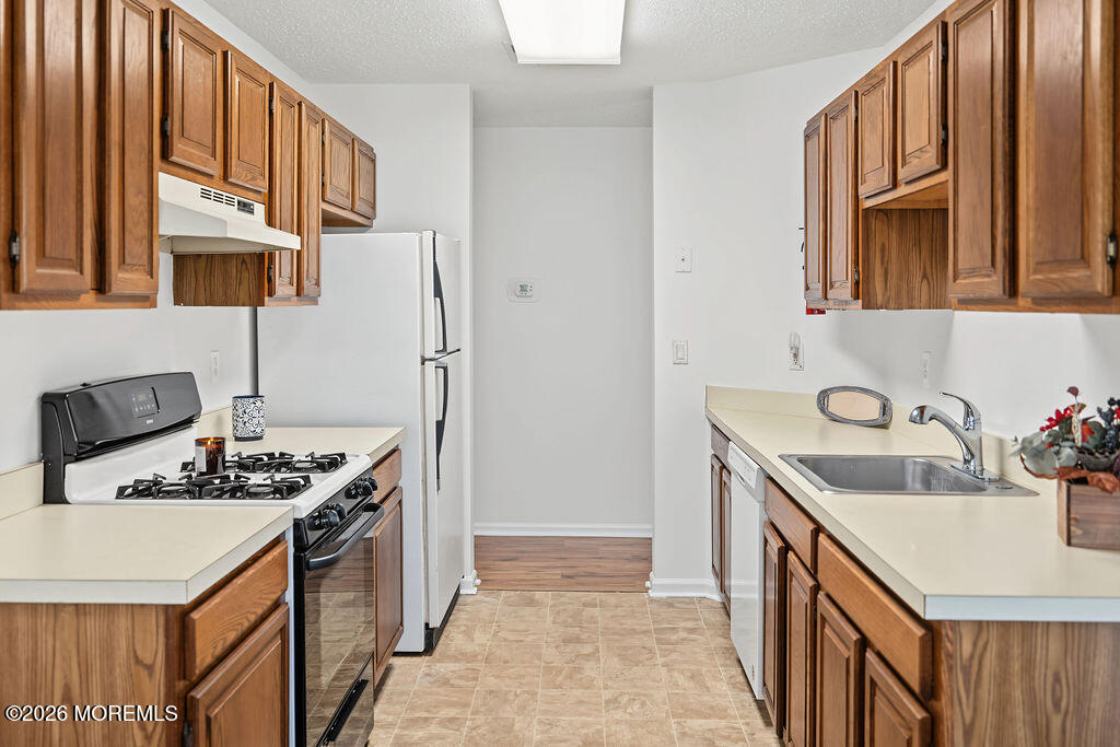 8 Sequoia Court Barnegat NJ 08005