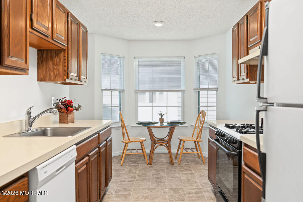 8 Sequoia Court Barnegat NJ 08005