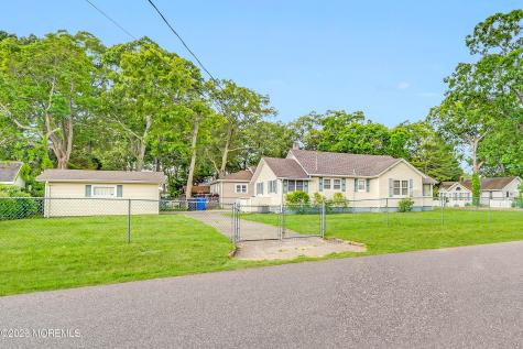 201 Lillie Road Toms River NJ 08753
