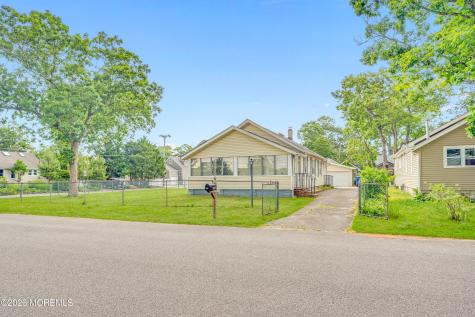 201 Lillie Road Toms River NJ 08753