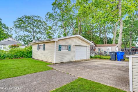 201 Lillie Road Toms River NJ 08753