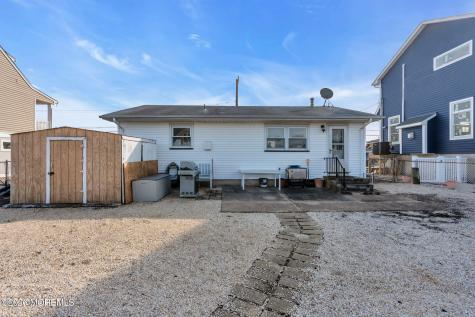 330 Cheryl Drive Toms River NJ 08753