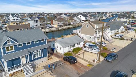 330 Cheryl Drive Toms River NJ 08753