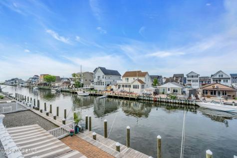 210 Longview Drive Bayville NJ 08721