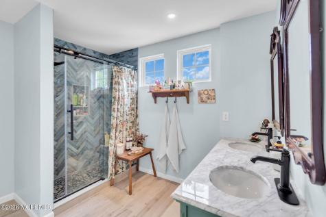 5 James Drive Waretown NJ 08758
