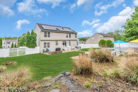 5 James Drive Waretown NJ 08758