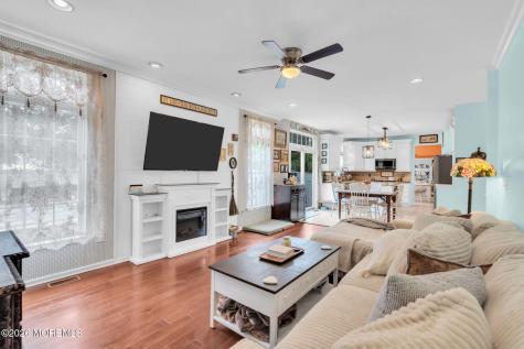 5 James Drive Waretown NJ 08758