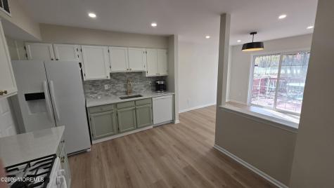 99 Oak Lane Eatontown NJ 07724