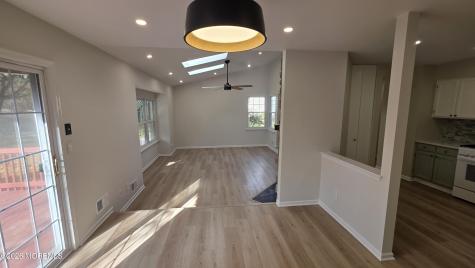 99 Oak Lane Eatontown NJ 07724