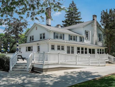 99 Oak Lane Eatontown NJ 07724