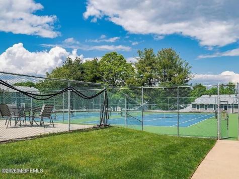 99 Oak Lane Eatontown NJ 07724