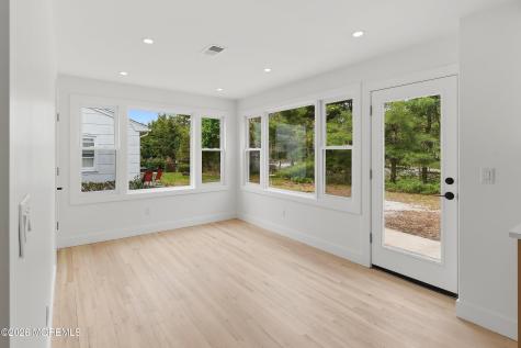30 Sherwood Lane Toms River NJ 08757