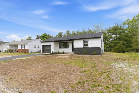 30 Sherwood Lane Toms River NJ 08757