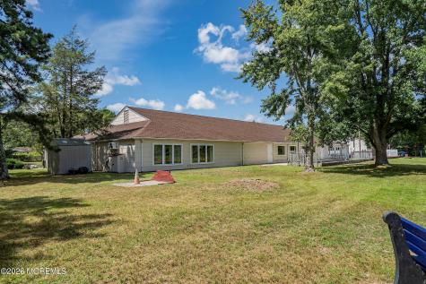 30 Sherwood Lane Toms River NJ 08757