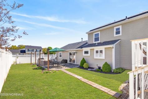 3 Annie Drive Howell NJ 07731