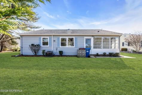 12 Ely Court Toms River NJ 08757