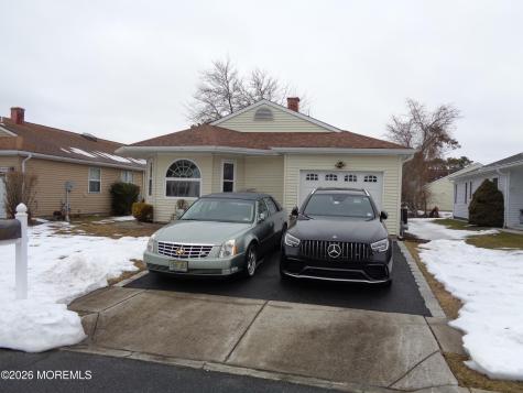30 Oakengates Drive Toms River NJ 08757