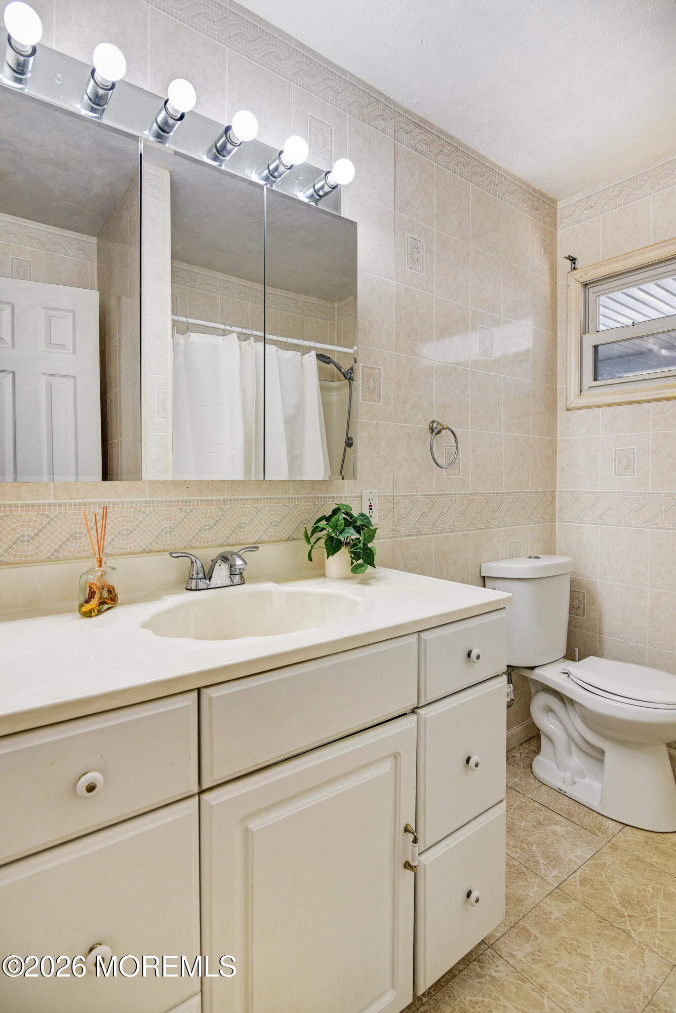 104 Pinetree Drive Sayreville NJ 08859