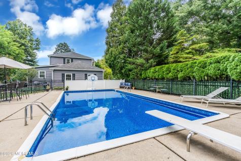 1 Cherry Hill Road Holmdel NJ 07733