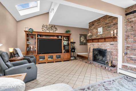 1 Cherry Hill Road Holmdel NJ 07733