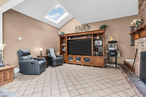 1 Cherry Hill Road Holmdel NJ 07733