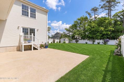 821 Bunnell Street Lanoka Harbor NJ 08734