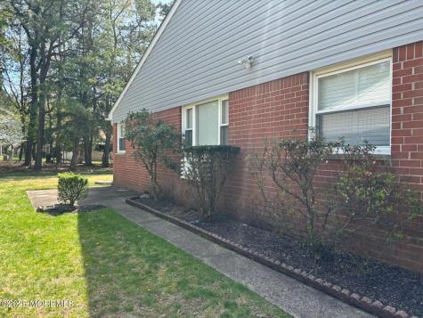 40 Hudson Parkway Whiting NJ 08759