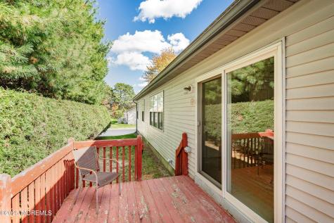 401 Lily Court Whiting NJ 08759