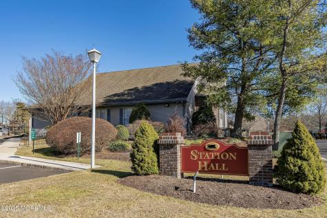 401 Lily Court Whiting NJ 08759