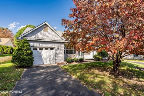 401 Lily Court Whiting NJ 08759