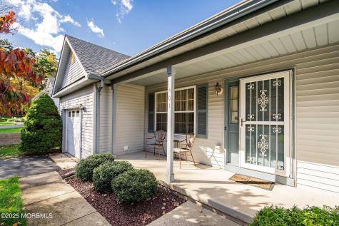 401 Lily Court Whiting NJ 08759